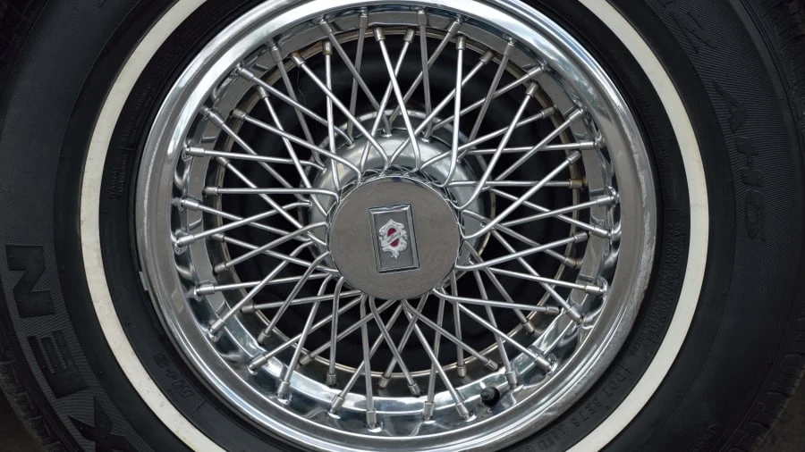 1989 Oldsmobile Custom Cruiser - Image 10 of 20