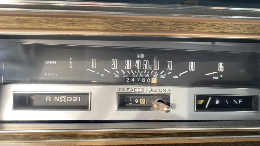 1989 Oldsmobile Custom Cruiser - Image 8 of 16