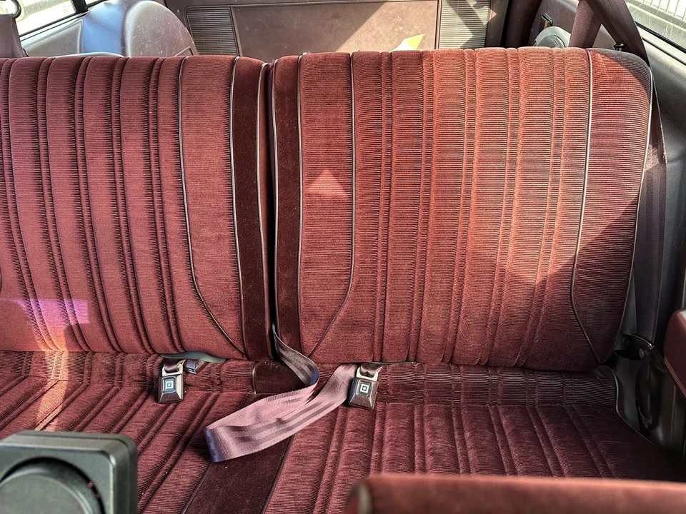 1989 Oldsmobile Custom Cruiser - Image 14 of 19
