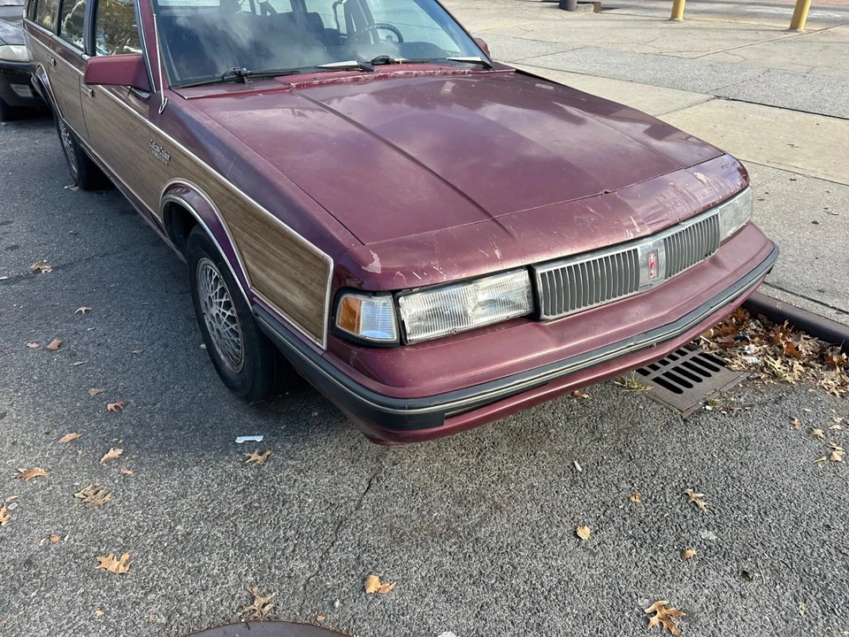 1989 Oldsmobile Custom Cruiser - Image 8 of 19