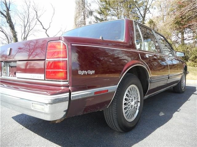 1989 Oldsmobile 88 - Image 5 of 12