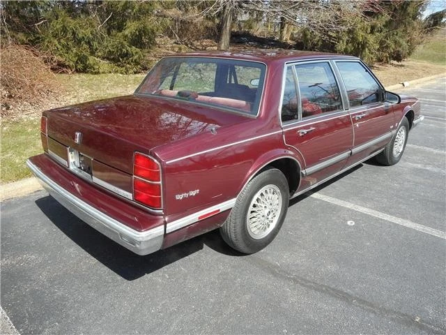 1989 Oldsmobile 88 - Image 4 of 12