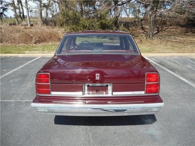 1989 Oldsmobile 88 - Image 6 of 12