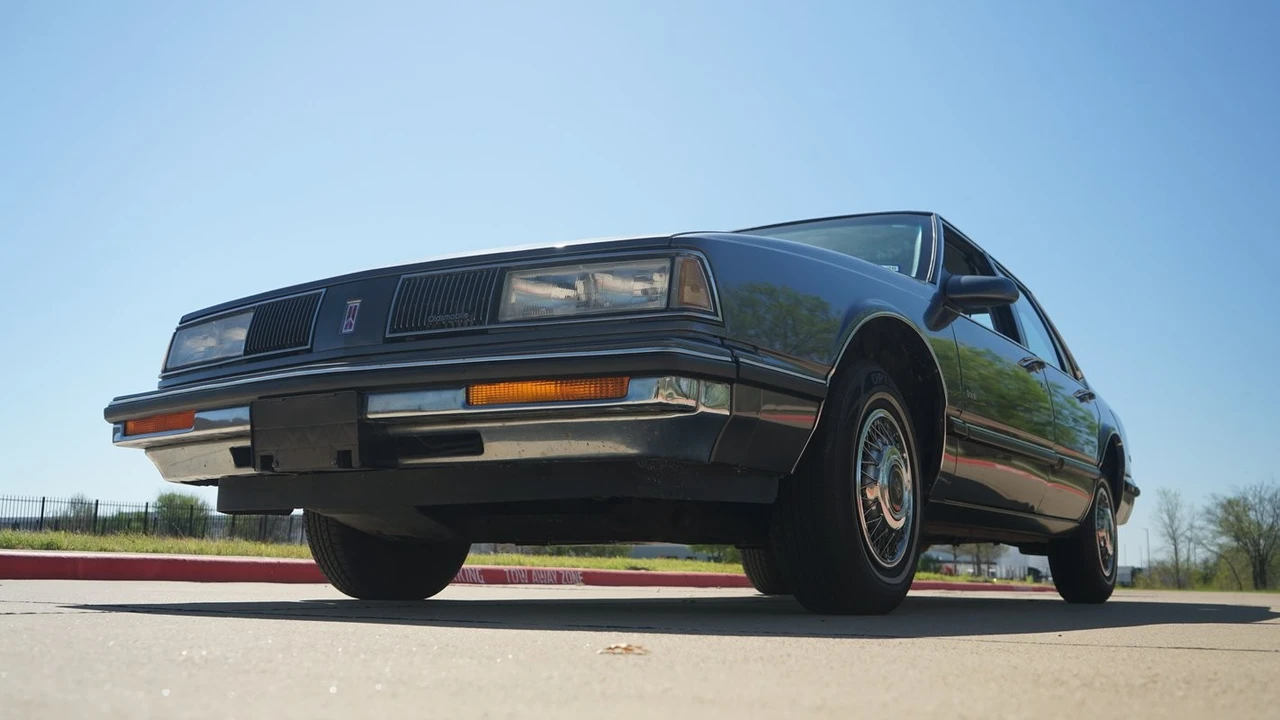 1989 Oldsmobile 88 - Image 5 of 12