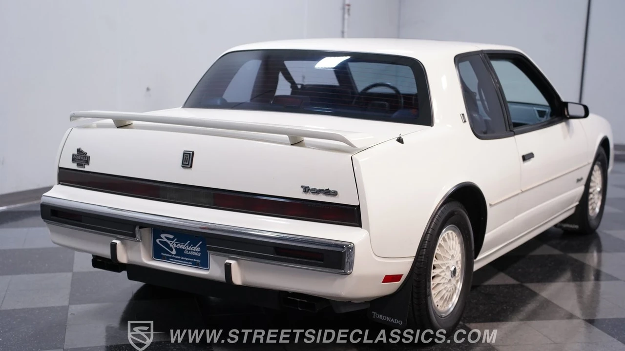 1989 Oldsmobile Toronado - Image 12 of 12