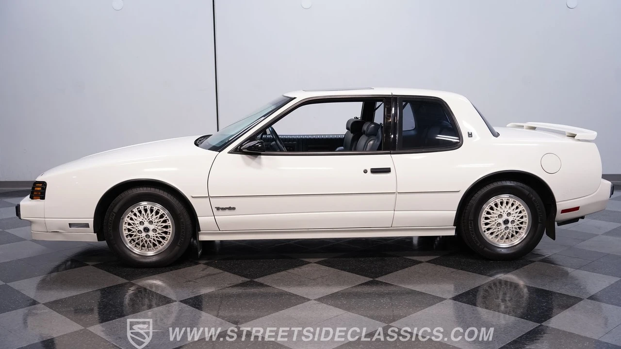 1989 Oldsmobile Toronado - Image 3 of 12