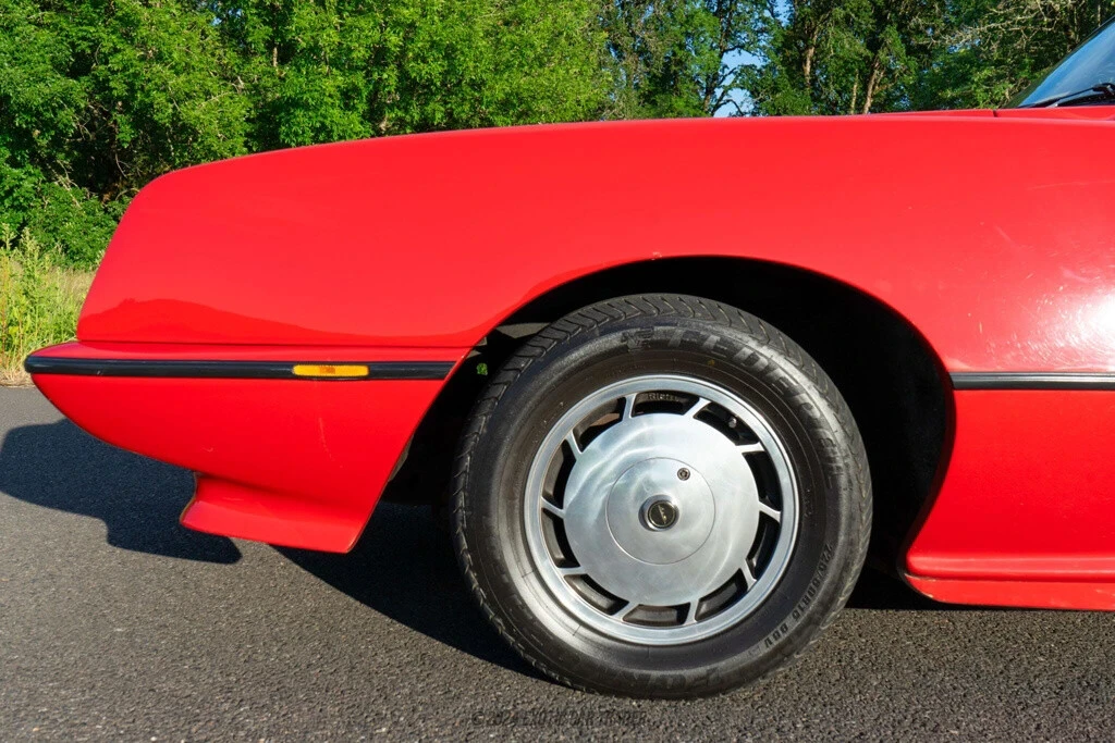 1989 Studebaker Avanti - Image 4 of 12