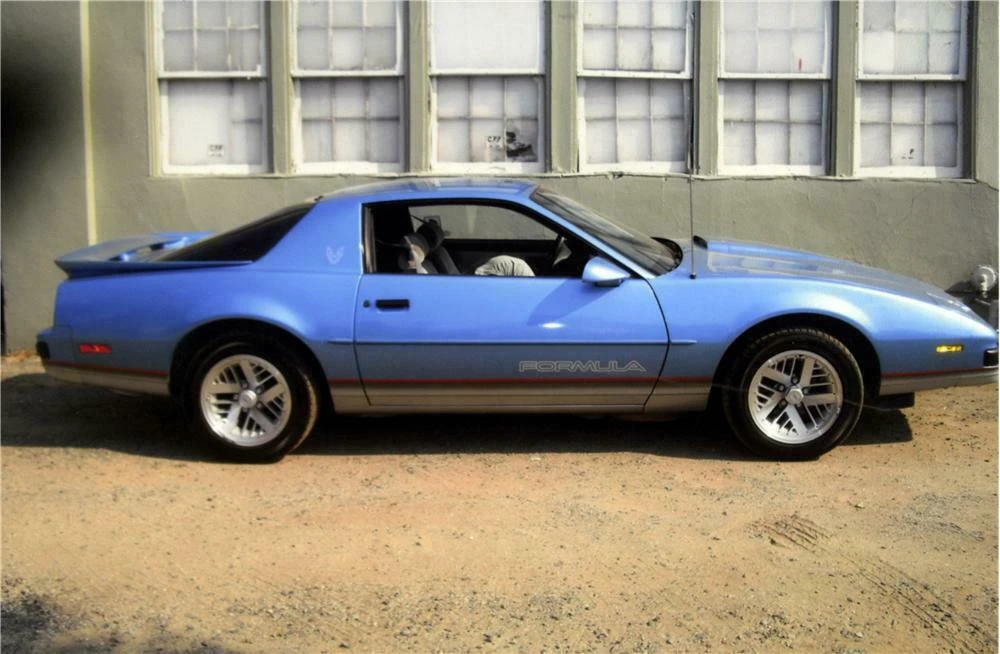 1989 Pontiac Firebird 3rd Gen - Image 5 of 5