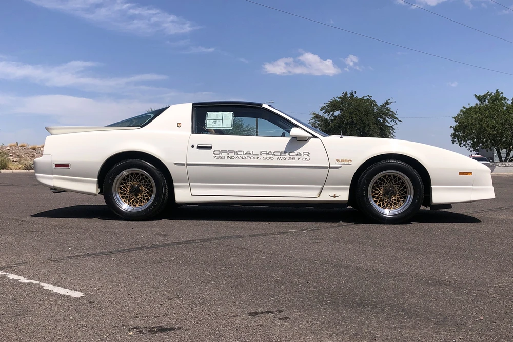 1989 Pontiac Firebird Trans Am 3rd Gen - Image 5 of 5