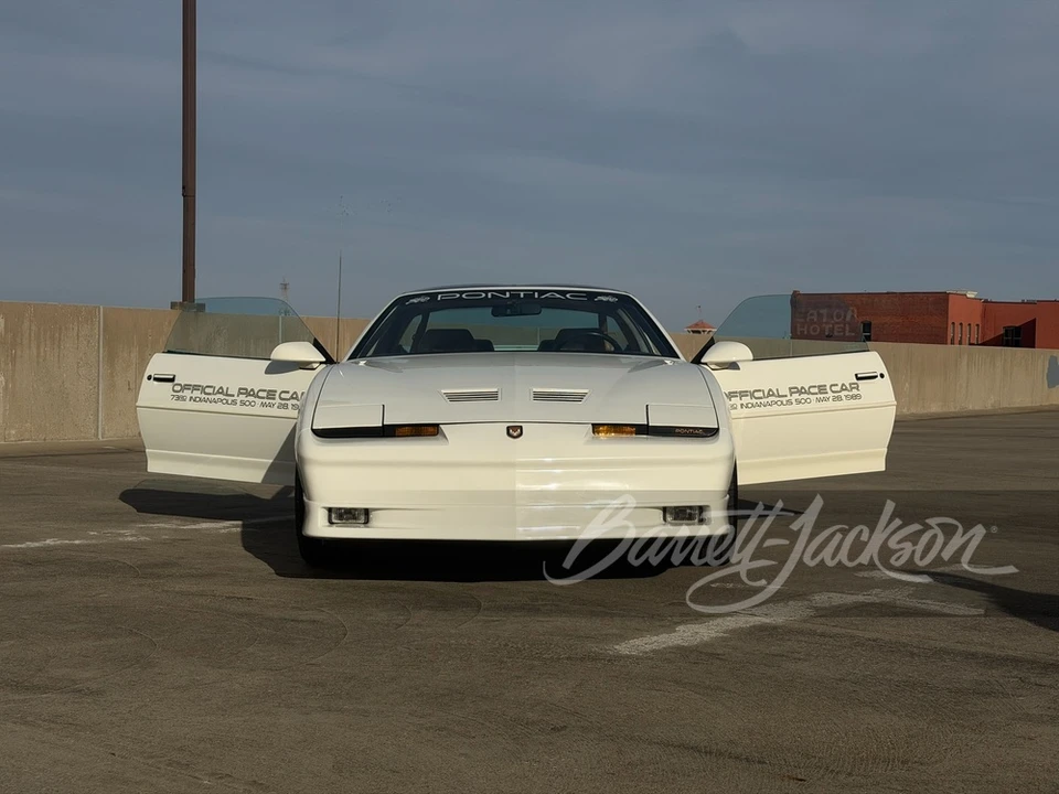 1989 Pontiac Firebird Trans Am 3rd Gen - Image 10 of 31
