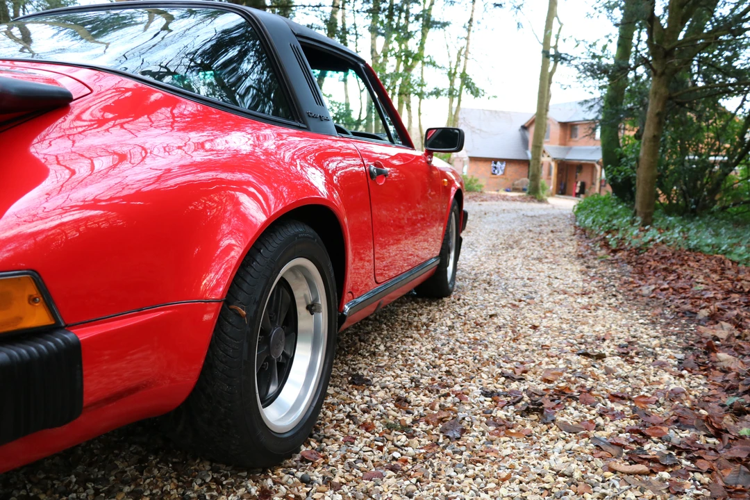 1989 Porsche 911 Carrera 3.2 - Image 29 of 31