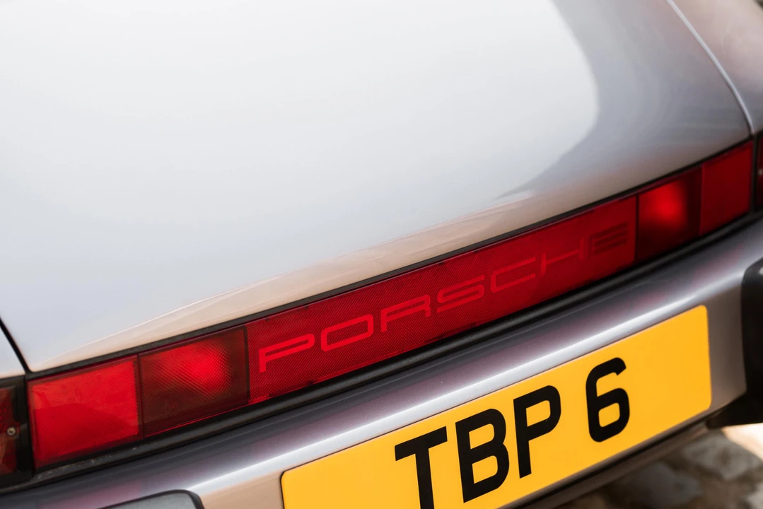 1989 Porsche 911 Carrera 3.2 - Image 29 of 31