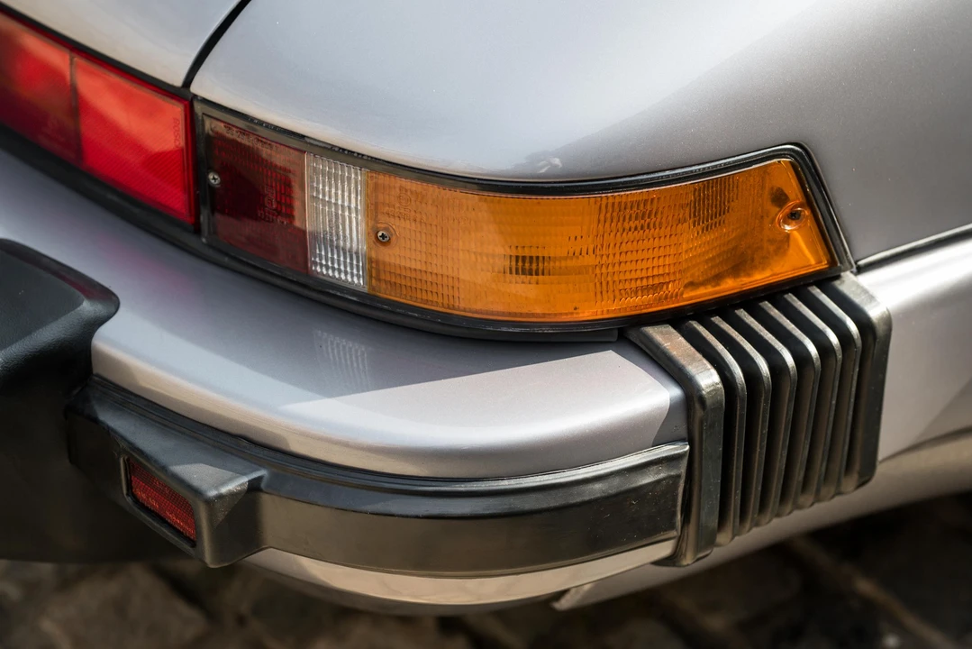 1989 Porsche 911 Carrera 3.2 - Image 30 of 31