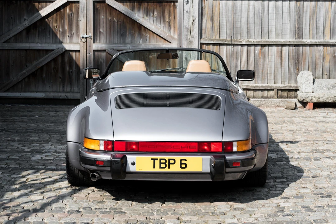 1989 Porsche 911 Carrera 3.2 - Image 10 of 31