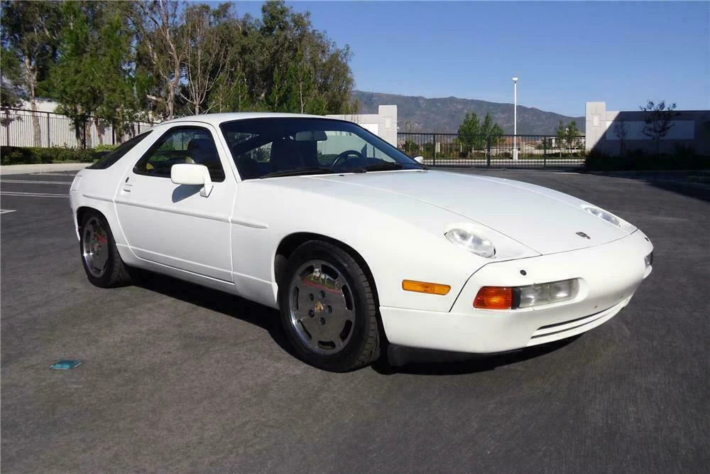 1989 Porsche 928 S4 - Image 2 of 5