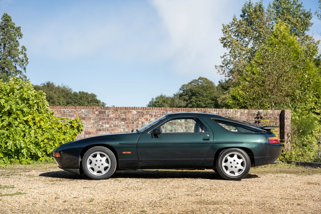 1989 Porsche 928 GT - Image 9 of 31