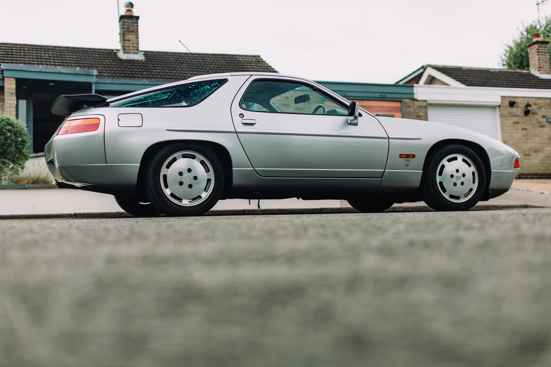 1989 Porsche 928 S4 - Image 18 of 31