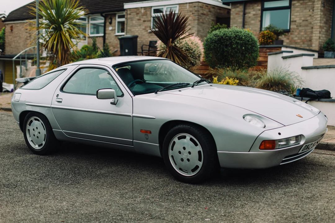 1989 Porsche 928 S4 - Image 10 of 31