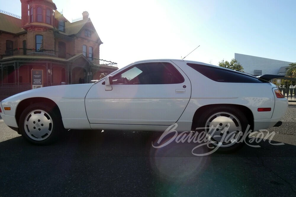 1989 Porsche 928 S4 - Image 7 of 17