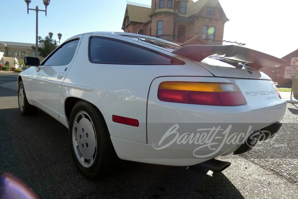 1989 Porsche 928 S4 - Image 11 of 17