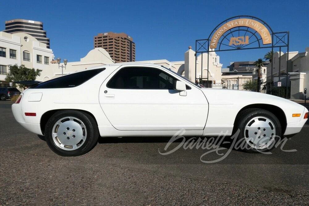 1989 Porsche 928 S4 - Image 17 of 17