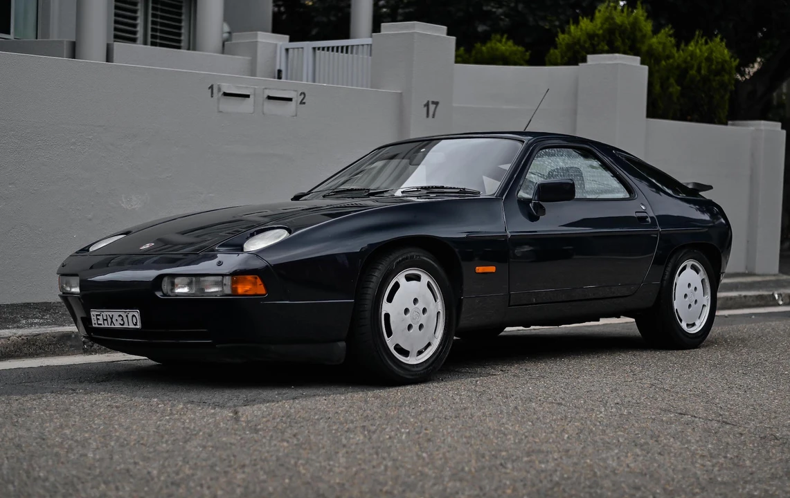 1989 Porsche 928 S4 - Image 2 of 31