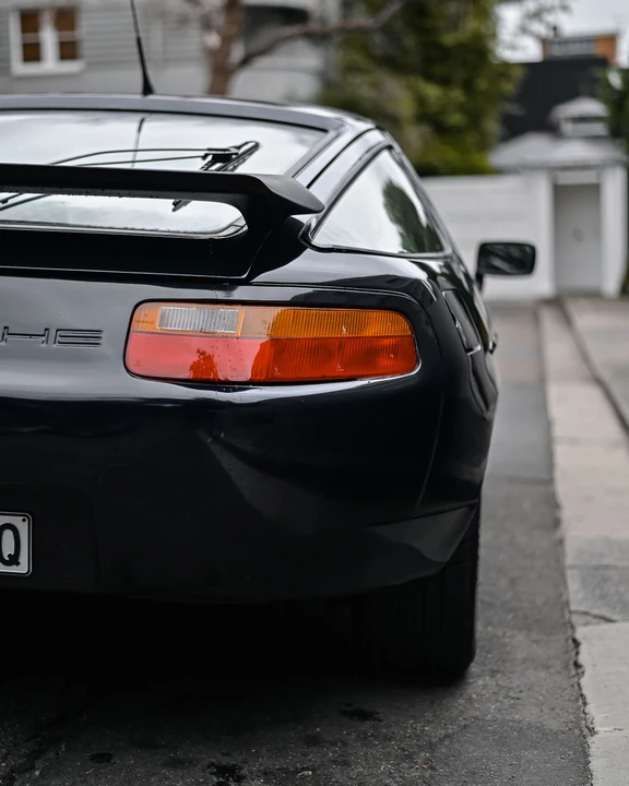 1989 Porsche 928 S4 - Image 17 of 31