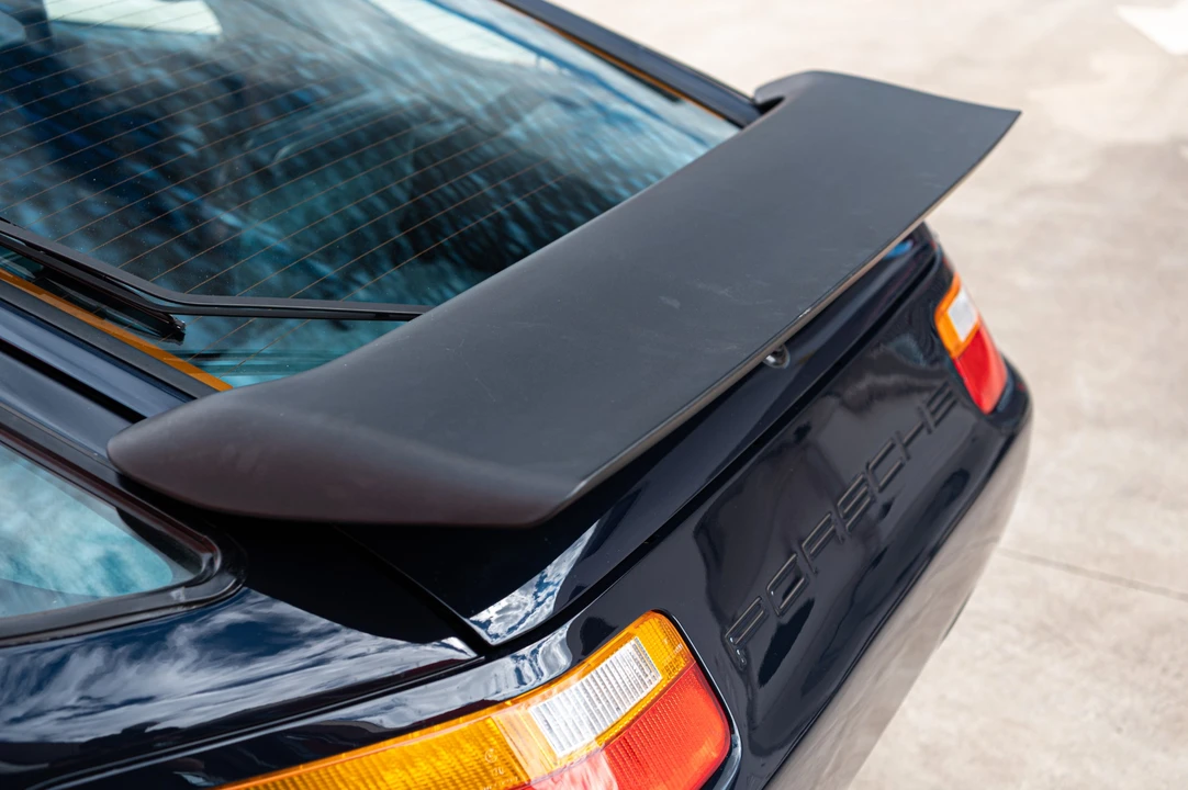 1989 Porsche 928 S4 - Image 27 of 31