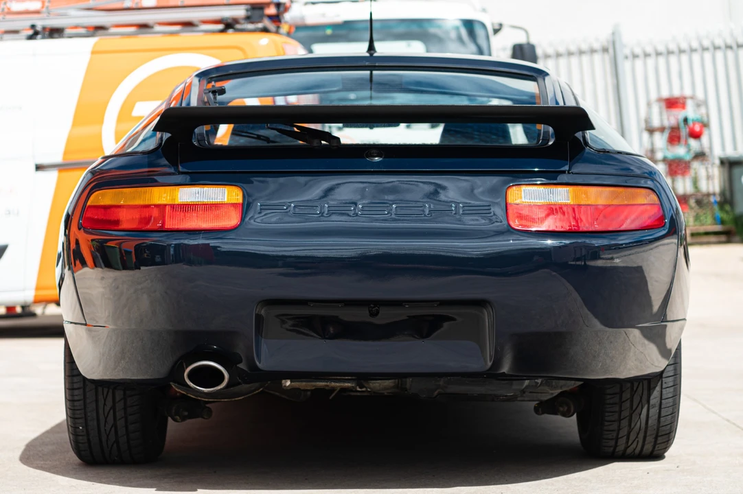 1989 Porsche 928 S4 - Image 17 of 31