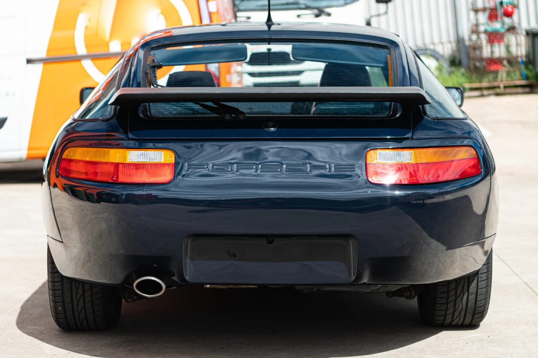 1989 Porsche 928 S4 - Image 7 of 31