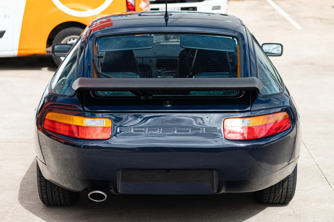1989 Porsche 928 S4 - Image 18 of 31
