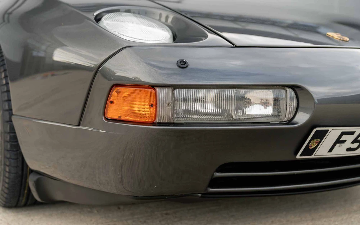 1989 Porsche 928 S4 - Image 30 of 31