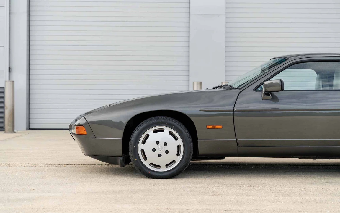 1989 Porsche 928 S4 - Image 21 of 31