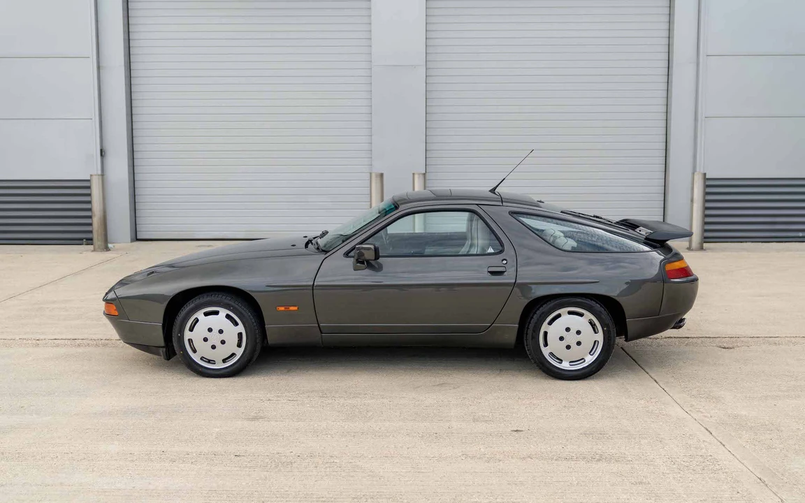 1989 Porsche 928 S4 - Image 9 of 31