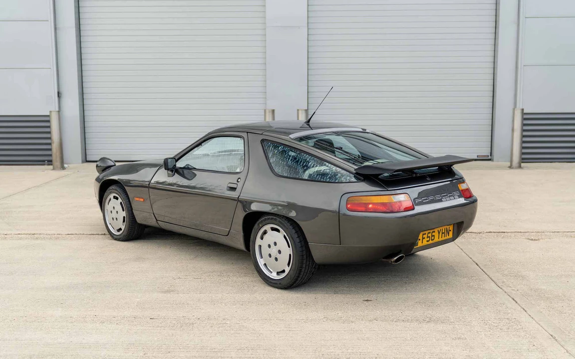 1989 Porsche 928 S4 - Image 17 of 31