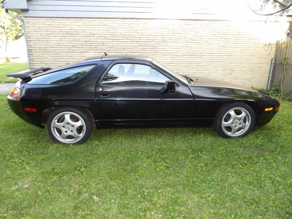 1989 Porsche 928 GT - Image 2 of 11