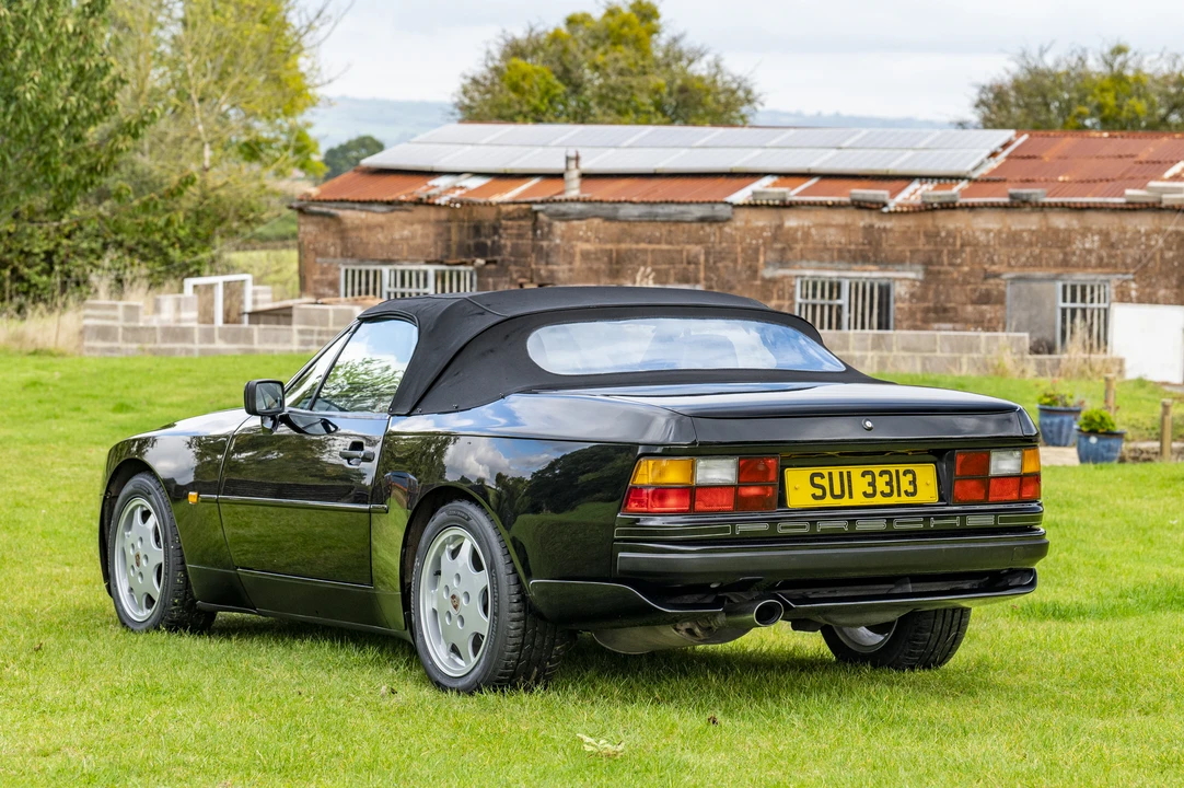 1989 Porsche 944 S2 - Image 8 of 31