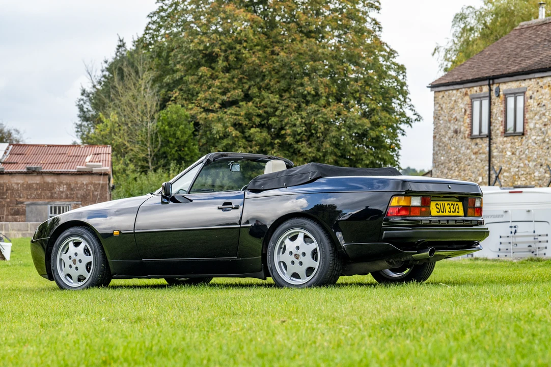 1989 Porsche 944 S2 - Image 24 of 31