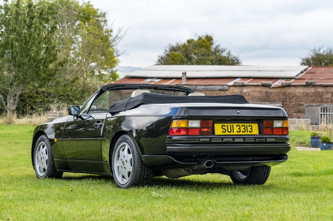 1989 Porsche 944 S2 - Image 25 of 31