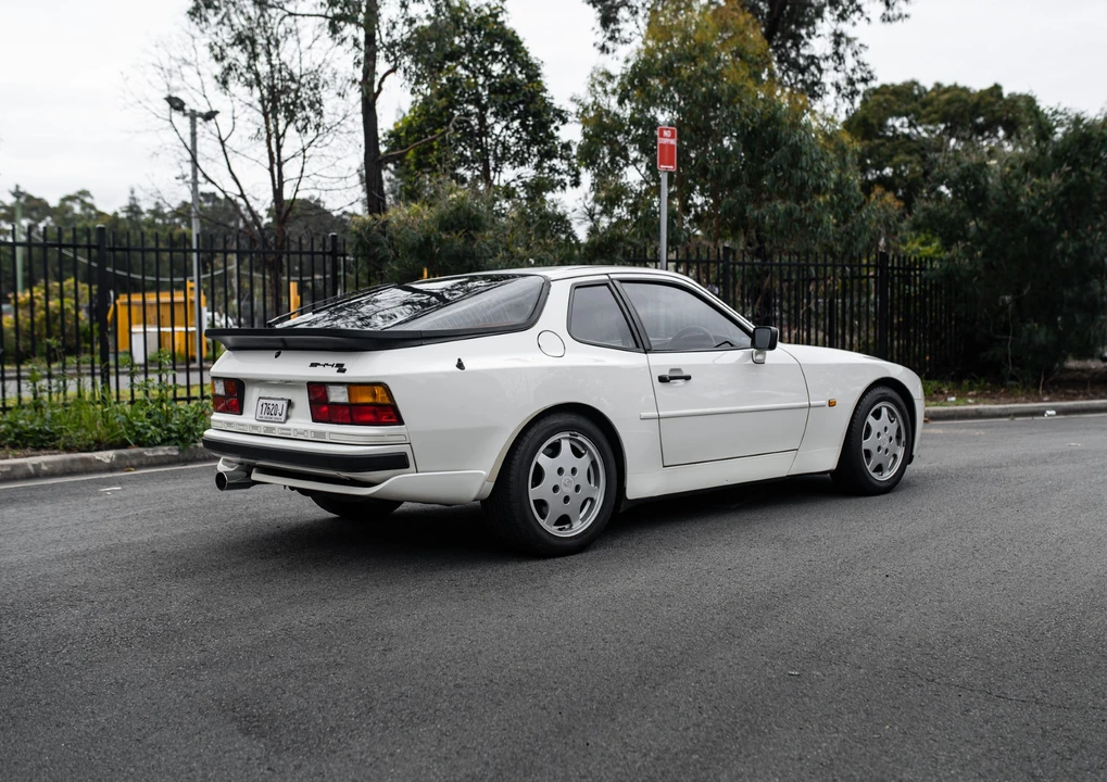 1989 Porsche 944 S2 - Image 5 of 31