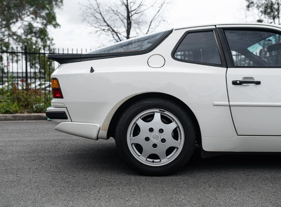 1989 Porsche 944 S2 - Image 13 of 31