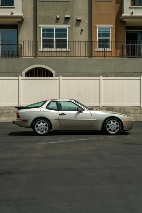 1989 Porsche 944 Turbo - Image 16 of 31