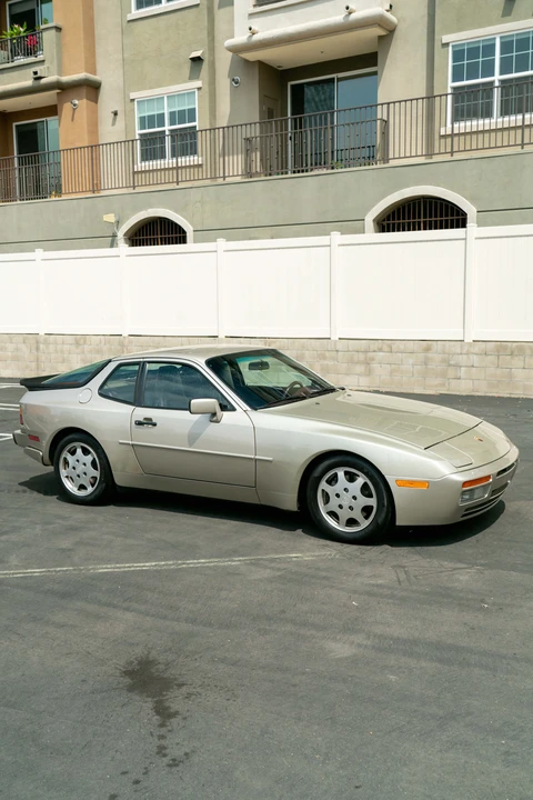 1989 Porsche 944 Turbo - Image 12 of 31