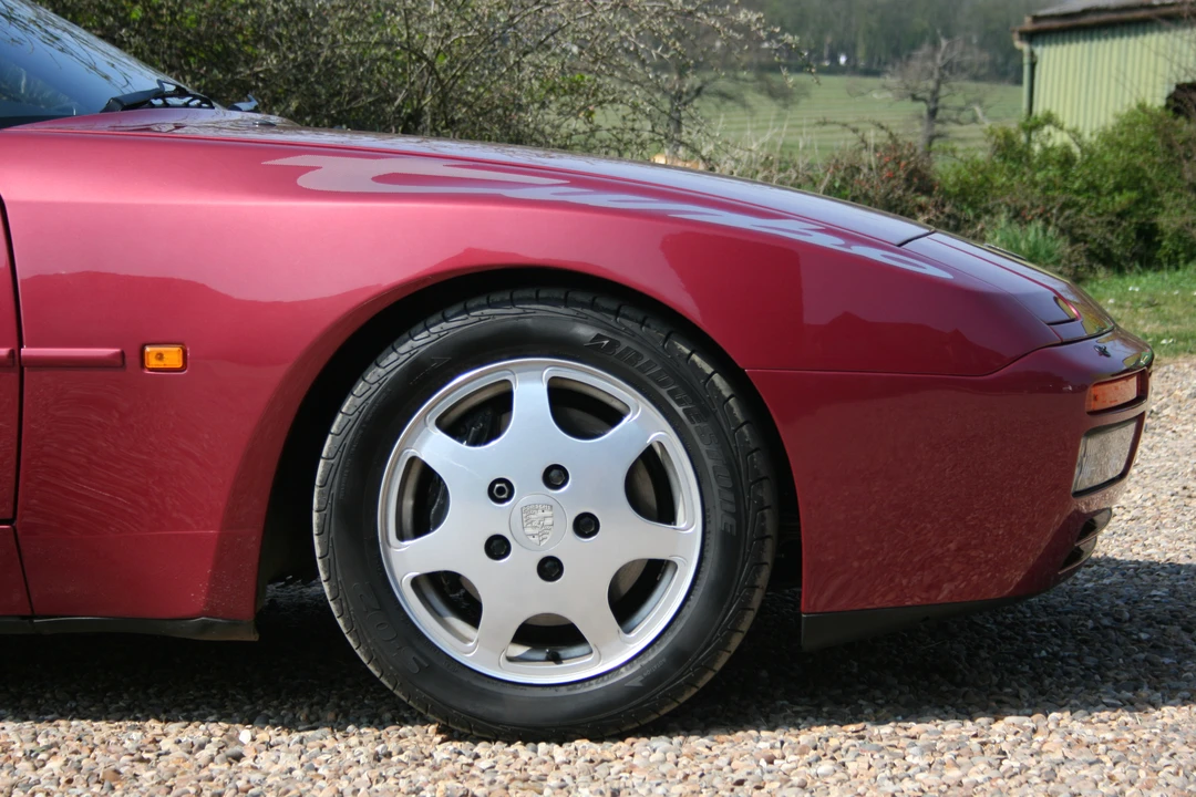 1989 Porsche 944 Turbo - Image 13 of 31