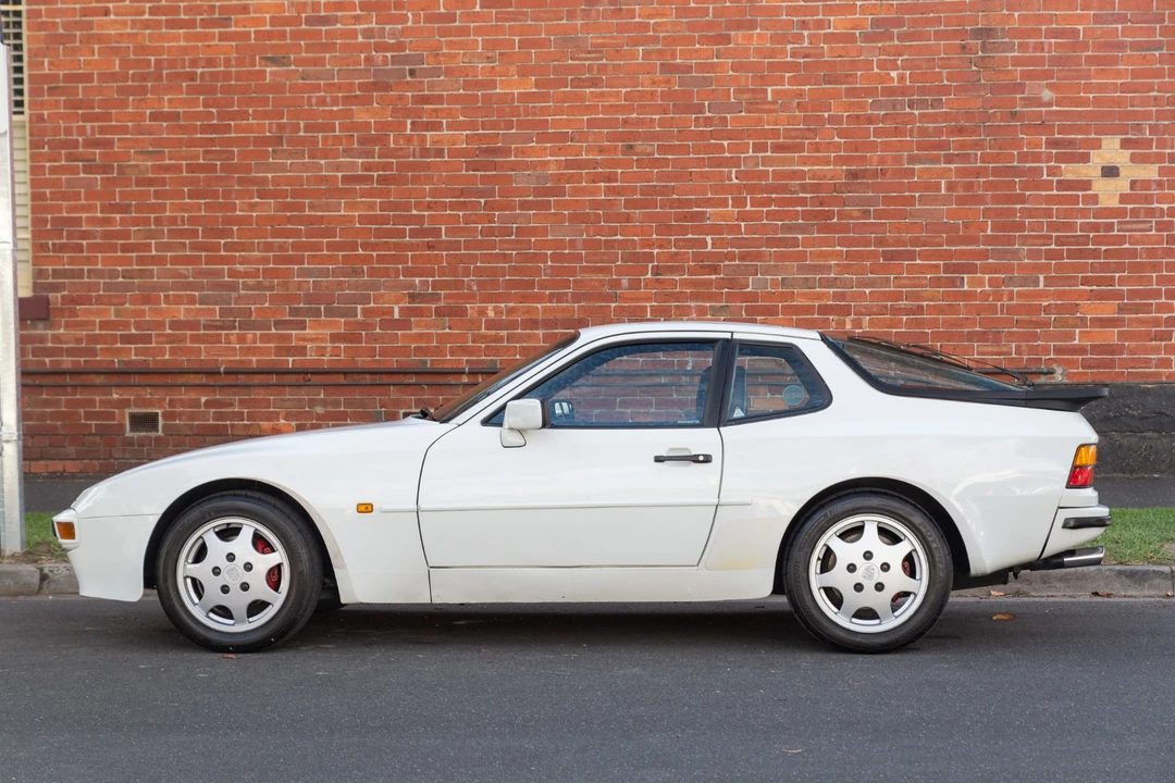 1989 Porsche 944 - Image 9 of 31