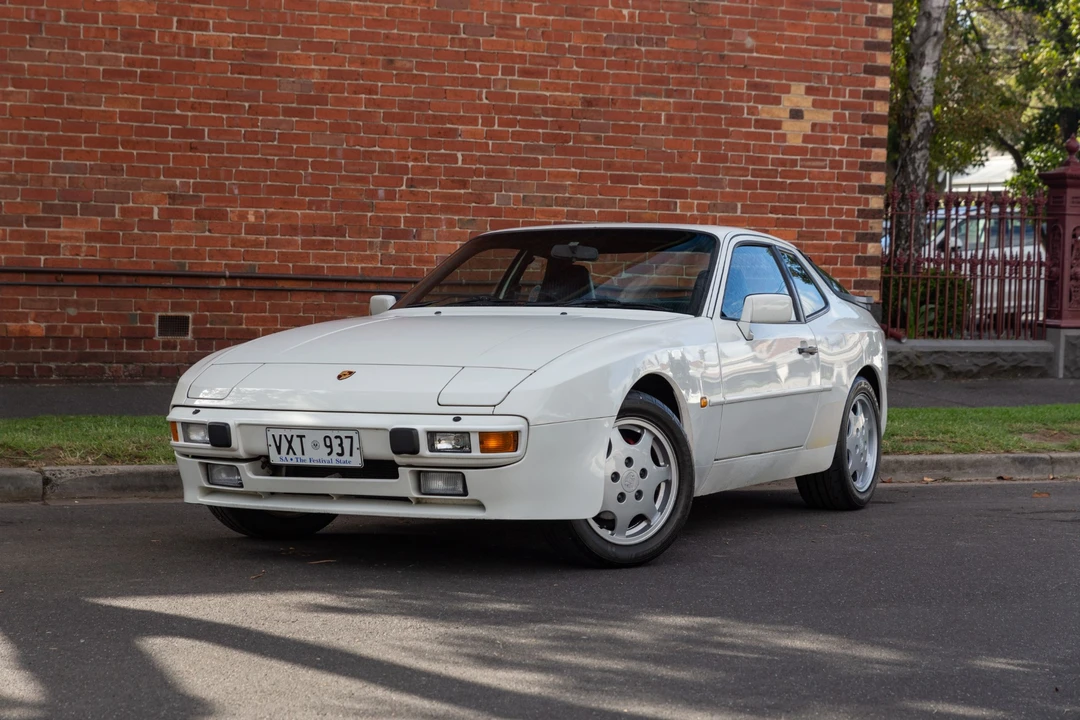 1989 Porsche 944 - Image 13 of 31