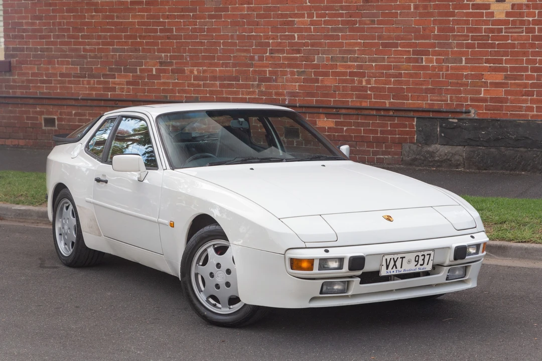 1989 Porsche 944 - Image 20 of 31