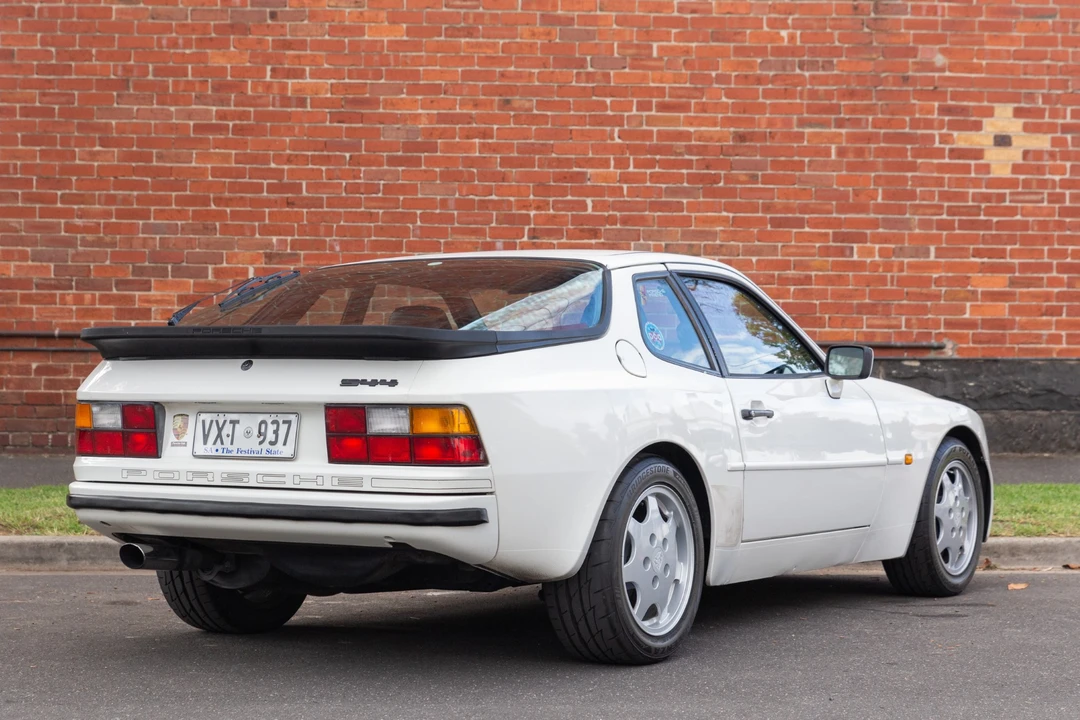 1989 Porsche 944 - Image 12 of 31