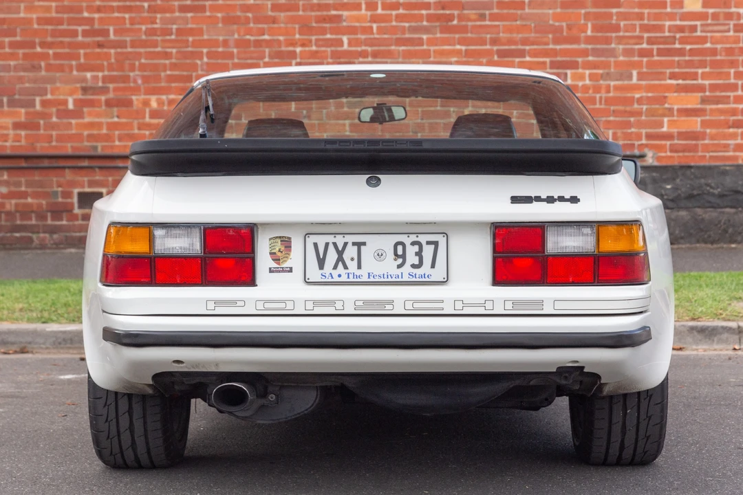 1989 Porsche 944 - Image 23 of 31