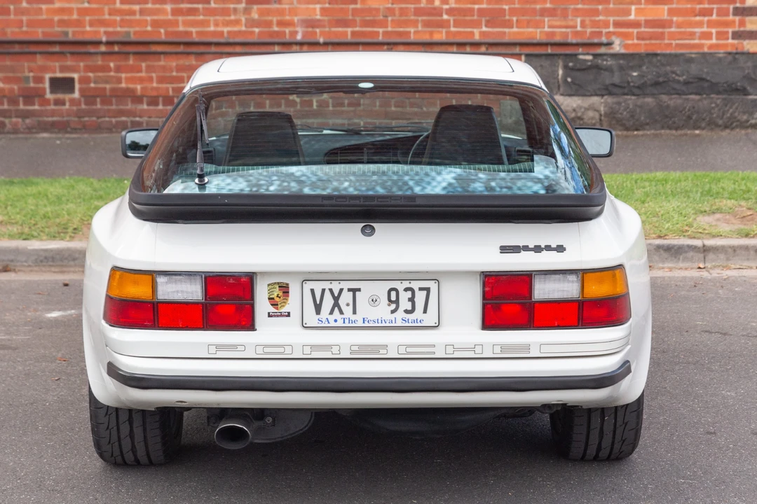 1989 Porsche 944 - Image 24 of 31